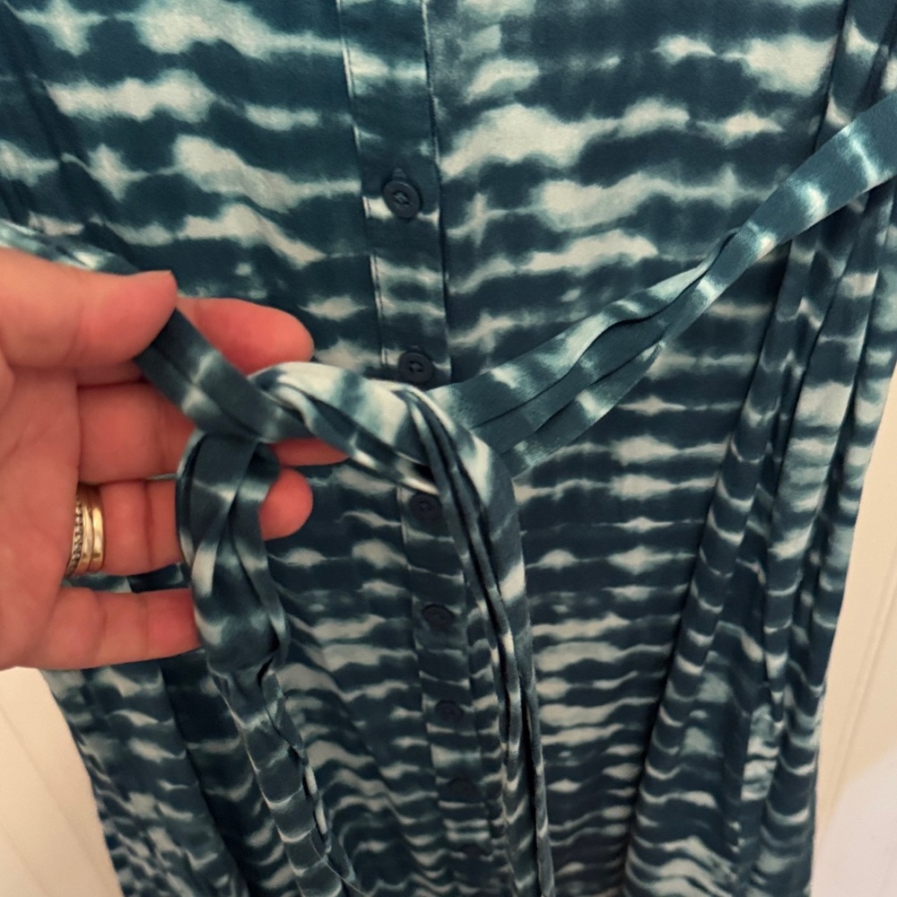 Torrid Teal and White Sleeveless Midi Dress - Picture 3 of 5